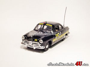Scale model of Ford 1949 (Ohio State Police) produced by White Rose Collectibles.