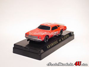 Scale model of Chevrolet Malibu #72 Benny Parsons (1973) produced by Legends of Racing.