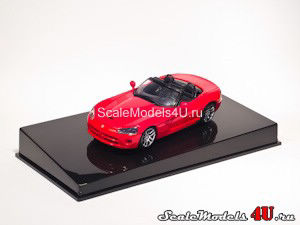 Scale model of Dodge Viper SRT-10 Red (2003) produced by AutoArt.