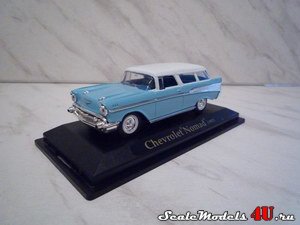 Масштабная модель автомобиля Chevrolet Nomad 1957 фирмы Yat Ming 1:43.