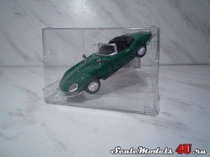 Scale model of Jaguar E-type cabrio (1961) produced by NewRay 1:43.