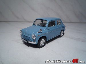 Масштабная модель автомобиля ЗАЗ-965Э "Ялта" (1963) синий фирмы Наш Автопром.