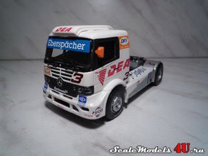 Scale model of Mercedes-Benz Renntruck (3) produced by High Speed.