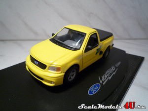 Scale model of Ford Lightning SVT F-150 (1999) produced by Anson.