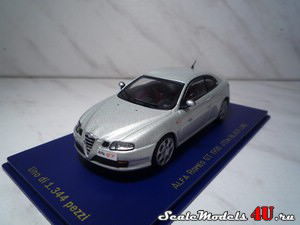 Scale model of Alfa Romeo GT 1900 JTDM Black Line (silver) produced by M4.