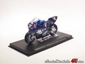 Scale model of Yamaha R7 Deletang-Foret-Willis (2000) produced by Altaya, Atlas, Deagostini.