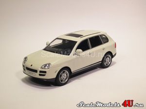 Scale model of Porsche Cayenne Turbo 9PA White (2003) produced by Hongwell/Cararama.