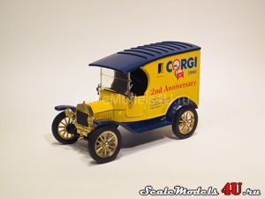 Масштабная модель автомобиля Ford Model T - Corgi 2nd Anniversary (1915) фирмы Corgi.
