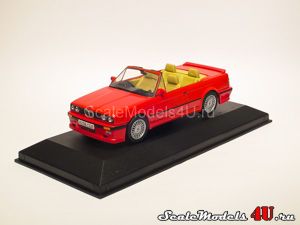 Масштабная модель автомобиля BMW Alpina C2.5 E30 Convertible Brilliant Red (1990) фирмы Vanguards.