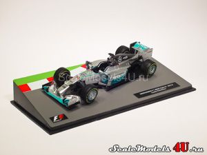 Масштабная модель автомобиля Mercedes F1 W05 Hybrid #44 - Lewis Hamilton (2014) фирмы Altaya (Ixo).