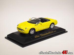Scale model of Ford Thunderbird Cabriolet (2003) by Yat Ming 1:43.