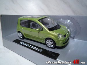 Масштабная модель автомобиля Renault Modus фирмы NewRay.