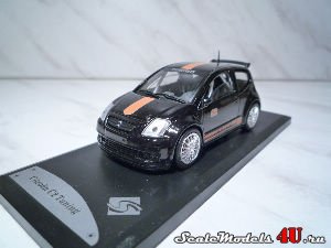 Масштабная модель автомобиля Citroen C2 Tuning фирмы Solido.