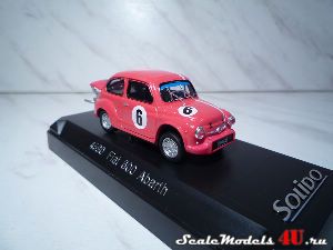 Масштабная модель автомобиля Fiat 600 Abarth фирмы Solido.