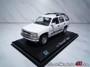 Масштабная модеь автомобиля Chevrolet Tahoe фирмы Hongwell/Cararama.