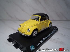 Масштабная модель автомобиля Volkswagen Beetle cabrio (Soft top)(B) фирмы Hongwell/Cararama.
