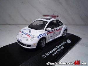 Масштабная модель автомобиля Volkswagen New Beetle (London 2003) England фирмы Hongwell/Cararama.