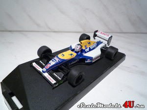 Масштабная модель автомобиля Williams FW14 F1 Nigel Mansell (1991) фирмы Onyx.