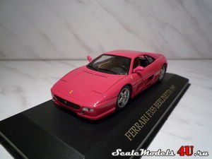 Масштабная модель автомобиля Ferrari F355 Berlinetta (1997) фирмы Ixo.