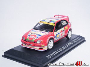 Масштабная модель автомобиля Toyota Corolla WRC Rally Monza (V.Rossi - C.Cassina 2004) фирмы Altaya (Ixo).