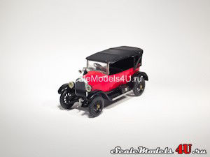 Масштабная модель автомобиля Fiat Model 501 S Torpedo Lusso (1918) фирмы Rio Models.