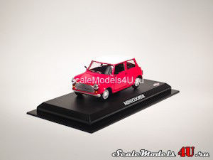 Масштабная модель автомобиля Mini Cooper Red фирмы Del Prado.