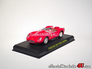 Масштабная модель автомобиля Ferrari 250 Testa Rossa фирмы Fabbri (Ixo).