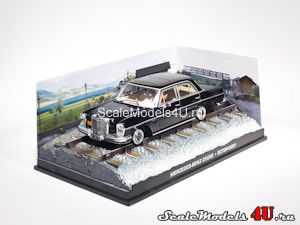Масштабная модель автомобиля Мercedes-Benz 250SE (Осьминожка) фирмы Universal Hobbies.