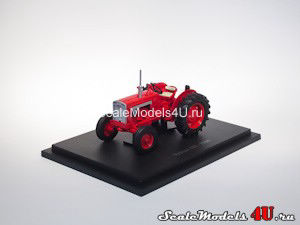 Масштабная модель трактора Valmet 565 (Finland 1966) фирмы Universal Hobbies.