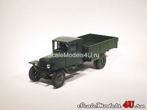 Масштабная модель автомобиля ЗИС-5В темно-зелёный (1942) фирмы Наш Автопром.