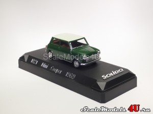 Масштабная модель автомобиля Mini Cooper MkII (1969) фирмы Solido.