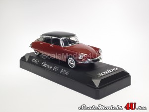 Масштабная модель автомобиля Citroen DS 19 Brown (1956) фирмы Solido.