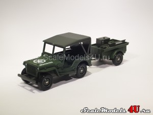 Масштабная модель автомобиля Jeep Willys Covered US Army Support Unit (1944) фирмы Solido.
