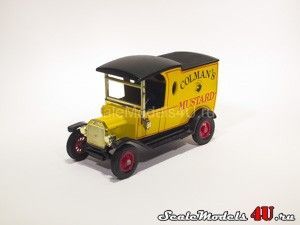 Масштабная модель автомобиля Ford Model T Van "Colman's Mustard" (1912) фирмы Matchbox.