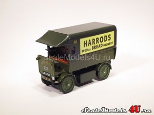 Масштабная модель автомобиля Walker Electric Van "Harrods Bread" (1919) фирмы Matchbox.