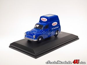 Scale model of Morris Minor Van Currys (1956) produced by Oxford Diecast.