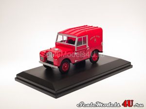 Scale model of Land Rover SWB Royal Mail (1958) produced by Oxford Diecast.