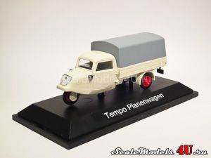 Масштабная модель автомобиля Tempo Planenwagen White (1948) фирмы Schuco.