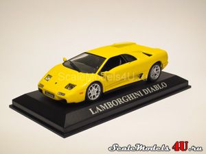 Масштабная модель автомобиля Lamborghini Diablo SV (1999) фирмы Altaya (Ixo).