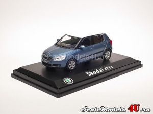 Scale model of Skoda Fabia Mk2 Satin Gray Metallic White Roof (2007) produced by Abrex.