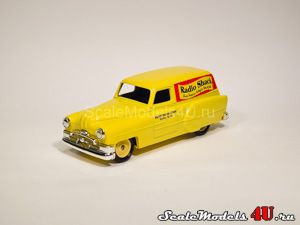 Scale model of Pontiac Delivery Van - Radio Shack (1953) produced by Lledo.