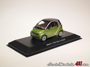 Scale model of Smart Fortwo Coupe C451 Green Mat (2007) produced by Minichamps.