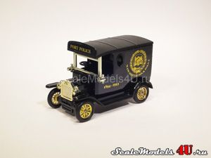 Scale model of Ford Model T Van "Manchester Dock Police" (1912) produced by Lledo.