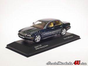 Масштабная модель автомобиля Jaguar XJ6 X350 - British Racing Green (2003) фирмы Vanguards 1:43.
